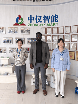来自尼日利亚的Rokswood公司来访,商讨战略合作事宜